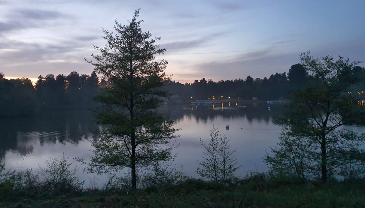 View of Sherwood lake at sunrise