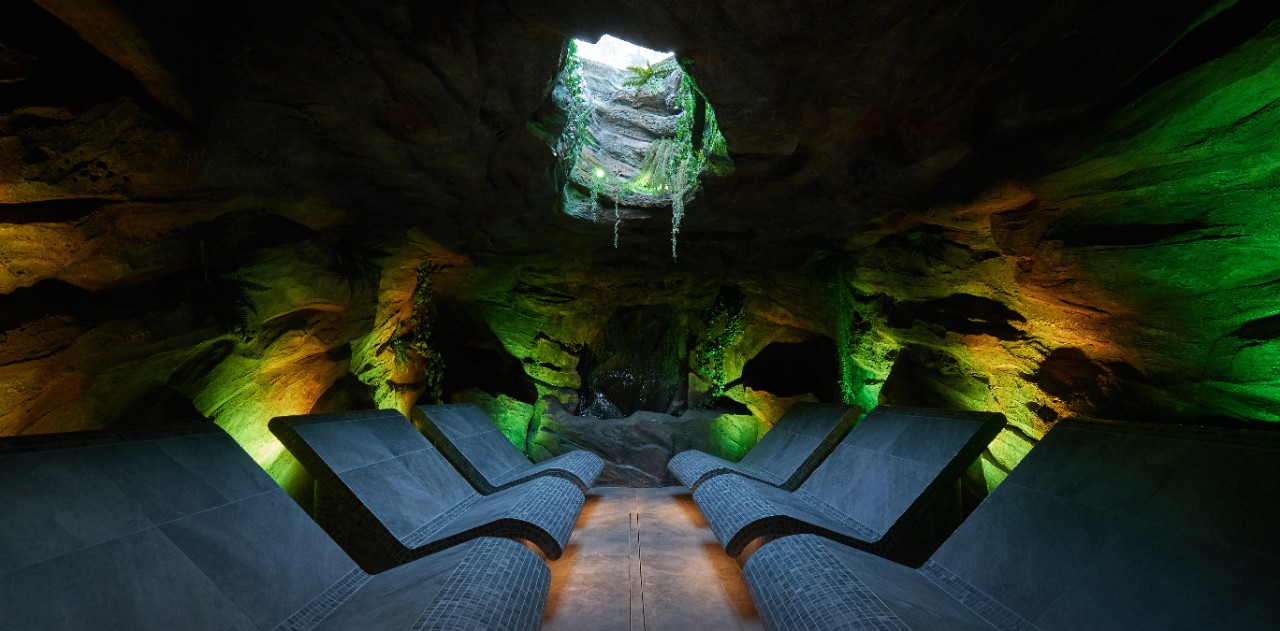 Inside the Aqua Sana Cavern steam room